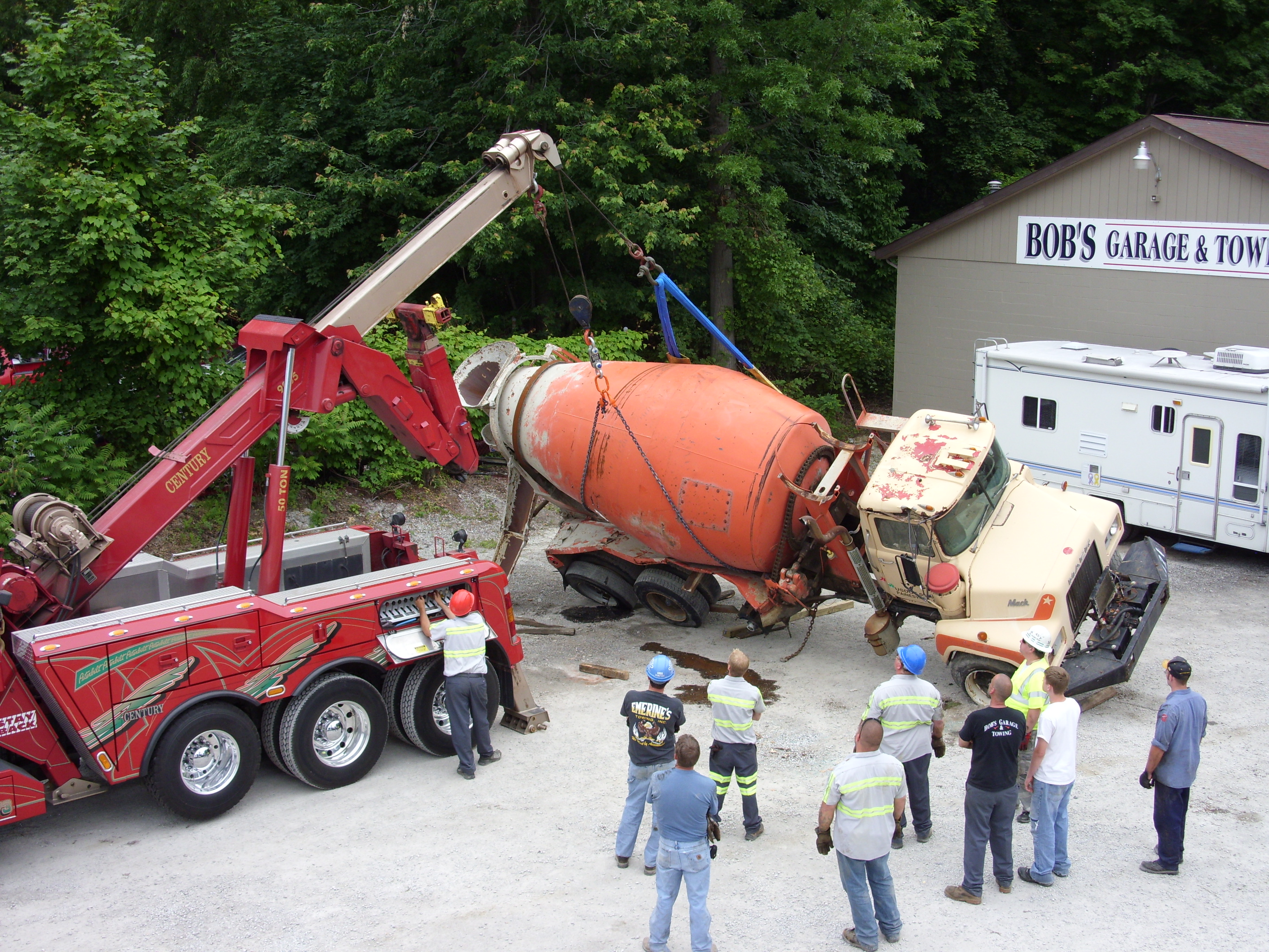 Bob's Garage & Towing
