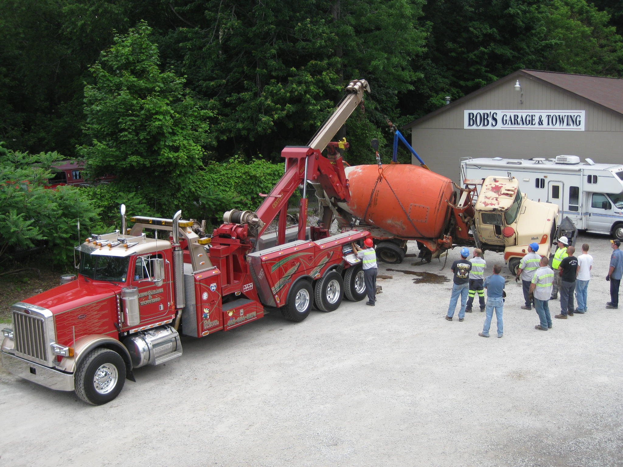 Bob's Garage & Towing