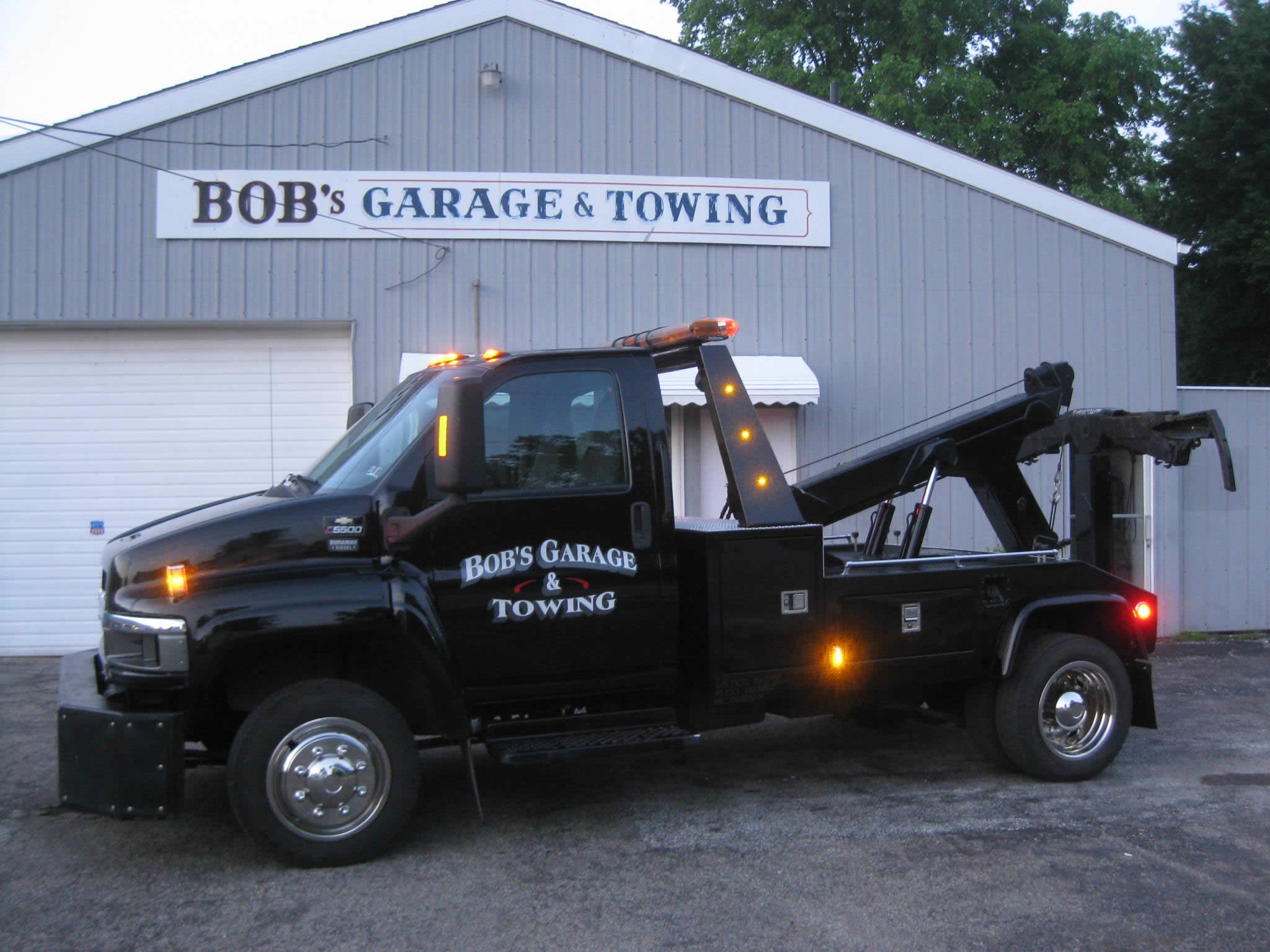 Bob's Garage & Towing